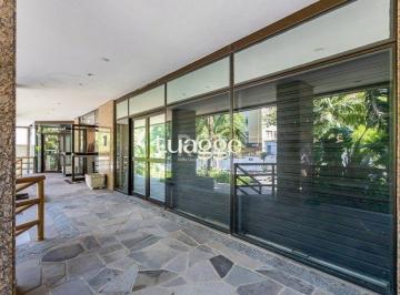 Comercial · 68m² · 1 Quarto · Loja Comercial na Av Cristóvão Colombo