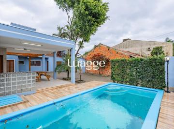Casa · 176m² · 4 Quartos · 2 Vagas · Casa 4 quartos/suite/banheira/piscina/Canoas