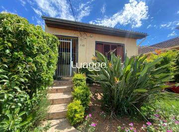 Casa · 130m² · 3 Quartos · 3 Vagas · Casa 3 dormitórios com amplo terreno