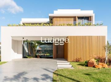 Casa · 404m² · 4 Quartos · 2 Vagas · Linda casa para comprar com 4 suites em condomínio TOP