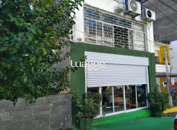 Comercial · 200m² · 2 Quartos · Prédio Comercial Ideal para , empresa, e comércio em geral.