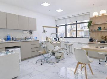 Comercial · 38m² · 2 Quartos · 1 Vaga · Sala Comercial com 4 Ambientes e Garagem | 38m² | Rua 24 de Outubro