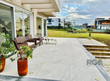 Casa · 350m² · 4 Quartos · 4 Vagas · Casa para Comprar com 3 Suítes em Lote Molhado no Península Ponta da Figueira