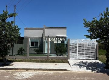 Casa · 65m² · 2 Quartos · 2 Vagas · Casa de excelente padrão construtivo