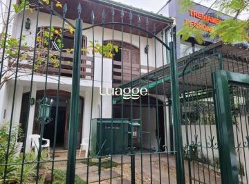 Casa · 400m² · 5 Quartos · 3 Vagas · Casa à venda - em Petrópolis