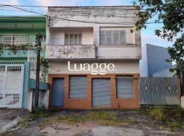 Casa · 215m² · 3 Quartos · 6 Vagas · Casa/Sobrado com apartamento e loja, estacionamento, a venda no Bairro Jardim I