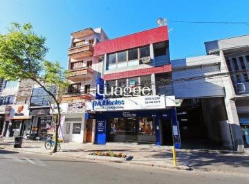 Comercial · prédio comercial, com 03 andares, loja térrea, mais 04 salas.