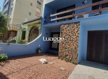 Casa · 168m² · 3 Quartos · 1 Vaga · Sobrado no Menino Deus de 3 dormitórios e vaga