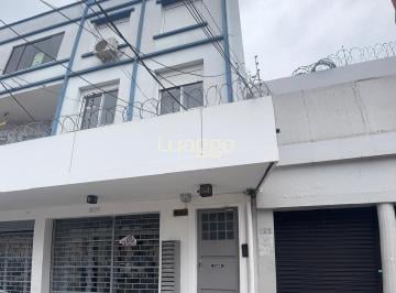 Apartamento · 68m² · 2 Quartos · Apartamento de 2 Dormitórios na Av. Azenha - Ótima Oportunidade