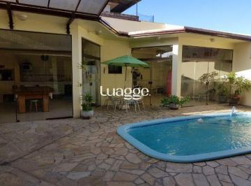 Casa · 372m² · 3 Quartos · 5 Vagas · Casa à venda - em Sarandi