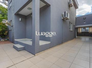 Casa · 220m² · 3 Quartos · 3 Vagas · Casa térrea com 3 dormitórios, espaço gourmet e 3 vagas.