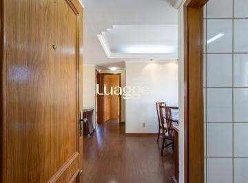 Apartamento · 70m² · 2 Quartos · 1 Vaga · Apartamento Semimobiliado à Venda em Passo da Areia, Porto Alegre, RS