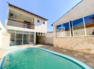 Casa · 220m² · 3 Quartos · 3 Vagas · Casa / 3 Quartos / 1 Suíte / Piscina / Cgurrasqueira / 4 Vagas / Porto Verde / J