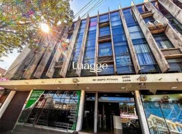 Comercial · 27m² · 1 Quarto · Sala Comercial à Venda na Avenida Teresópolis – Excelente Oportunidade