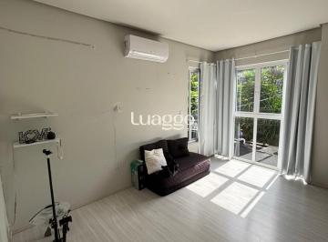 Casa · 177m² · 3 Quartos · 1 Vaga · Casa com 177m², localizado no bairro Azenha em Porto Alegre/RS.