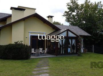 Casa · 217m² · 3 Quartos · 2 Vagas · Casa à venda - no Centro