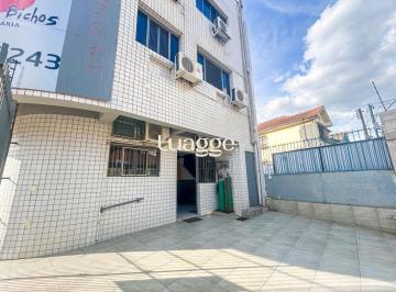Comercial · 168m² · 15 Quartos · 3 Vagas · Ponto Comercial no Bairro Menino Deus.