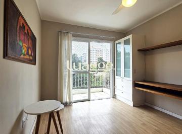 Apartamento · 42m² · 1 Quarto · Excelente apartamento de 42m² privativos, com 1 dormitório e ótima localização n