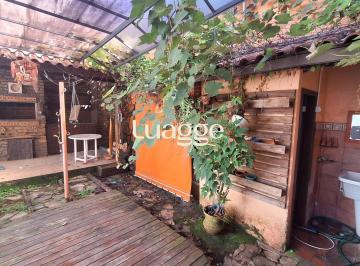 Casa · 176m² · 5 Quartos · 1 Vaga · Comprar para reformar. Casa com 5 quartos no bairro Petrópolis!