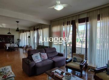 Apartamento · 251m² · 4 Quartos · Apartamento de 4 dormitórios, 2 suítes, living amplo e arejado com sacada.