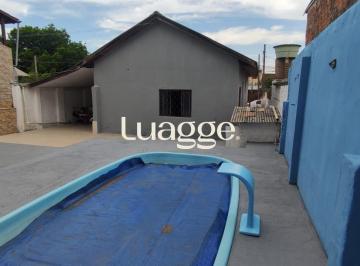 Casa · 80m² · 2 Quartos · 2 Vagas · Casa no Sarandi de 2 dormitórios e pátio com piscina