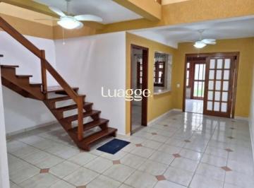 Casa · 110m² · 3 Quartos · 2 Vagas · Casa semi mobiliada de 3 quartos, suíte, pátio, 2 vagas no bairro Serraria