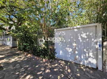 Casa · 173m² · 3 Quartos · 2 Vagas · Casa 03 dormitórios com suite e 02 vagas no Bairro Mont Serrat