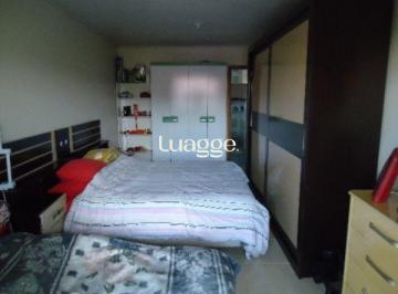 .jpg+2025-03-05 · Casa para Venda - 220m², 3 dormitórios, sendo 1 suites, 2 vagas - Hípica