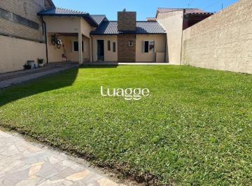 Casa · 90m² · 1 Quarto · Casa