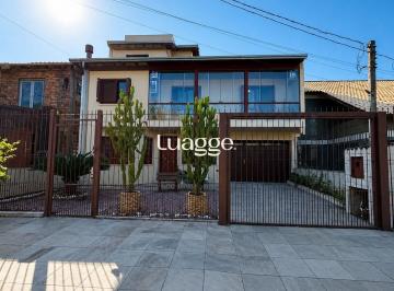 Casa · 273m² · 4 Quartos · 8 Vagas · Luxuosa Residência no Cantegril | 4 Dormitórios, 3 Suítes, 273m² e 8 Vagas