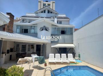 Casa · 428m² · 5 Quartos · 3 Vagas · Vende-se sobrado com 5 quartos (3 suítes), 428m² e 3 vagas – Alto Petrópolis