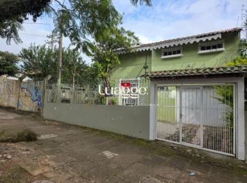 Casa · 150m² · 3 Quartos · 3 Vagas · Sobrado com Piscina, Garagem para 3 Carros e Espaço para Salão de Festas à Venda