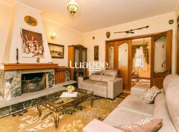Casa · 420m² · 5 Quartos · 2 Vagas · Casa em Petrópolis com terreno de 460 m2