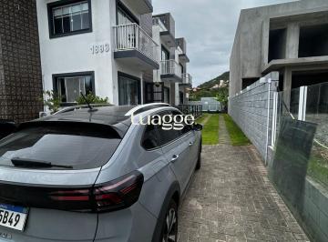 Casa · 70m² · 3 Quartos · 1 Vaga · Casa à venda - em Ferraz