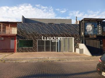 Comercial · 460m² · 2 Quartos · 2 Vagas · Prédio Comercial + 2 casas , Excelente ponto em Av movimentada