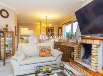 Casa · 231m² · 4 Quartos · 2 Vagas · Casa a venda