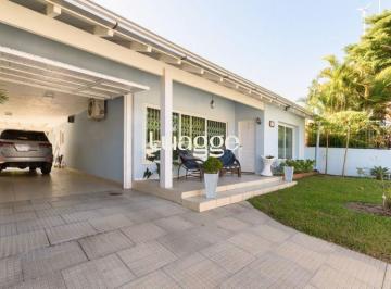Casa · 328m² · 3 Quartos · 3 Vagas · Casa Térrea à Venda em Vila Assunção, Porto Alegre, RS