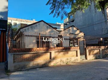 Casa · 90m² · 2 Quartos · 2 Vagas · Casa à venda - em Menino Deus