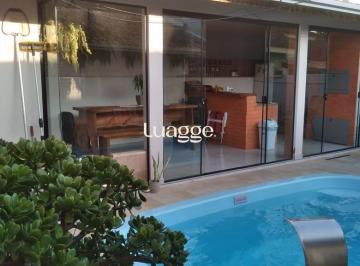 Casa · 64m² · 3 Quartos · 2 Vagas · Casa de 3 dormitórios no bairro Porto Verde.