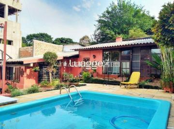 Casa · 212m² · 6 Quartos · 4 Vagas · CASA 6 dormitorios