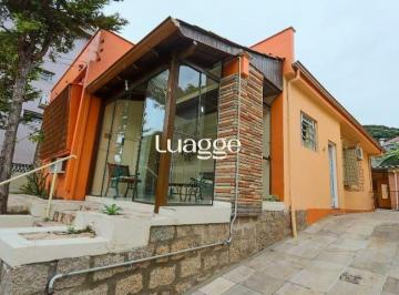 Casa · 164m² · 3 Quartos · 3 Vagas · Casa em Petrópolis Porto Alegre