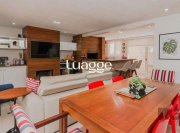 Casa · 249m² · 3 Quartos · 4 Vagas · Excelente casa em condomínio de 249m² com 03 dormitórios e 4 vagas.