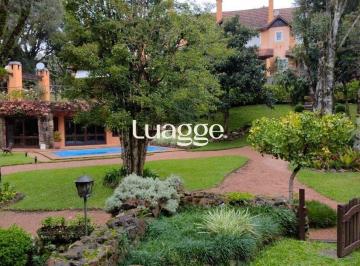 Casa · 172m² · 3 Quartos · 2 Vagas · Casa em Condomínio - Gramado