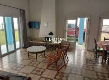 Casa · 250m² · 5 Quartos · 1 Vaga · CASA COM 5 QUARTOS EM 2 TERRENOS ESCRITURADOS À BEIRA MAR EM MARILUZ/IMBÉ
