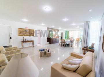 Casa · 493m² · 5 Quartos · 2 Vagas · Casa no Condomínio AMOBB