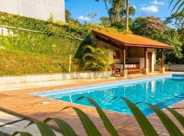 Rural · 2450m² · 3 Quartos · 6 Vagas · Chácara em Nazaré Paulista -  Piscina e Garagem para 06 carros