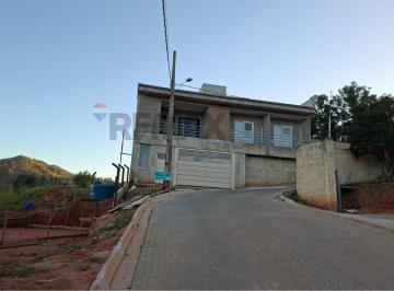 Casa · 230m² · 2 Quartos · 3 Vagas · SOBRADO A VENDA EM MONTE SIÃO MG- ÁREA 230M2 , 3GARAGENS, 2 SUITES, COZINHA AMERICANA, LAVANDERIA EX