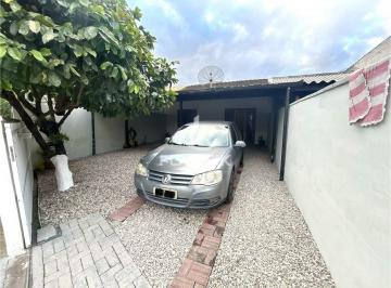 Casa · 80m² · 3 Quartos · 2 Vagas · Casa para Aluguel em Brusque/SC (Bairro Limeira Baixa) – 80 m²
