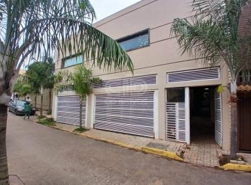 Casa · 233m² · 3 Vagas · Casa Comercial com 8 Salas no Araés