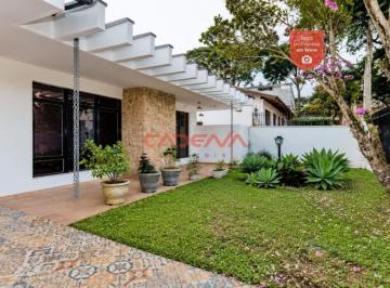 Casa · 250m² · 3 Quartos · 6 Vagas · Casa com 3 quartos e 6 vagas à venda no Água Verde